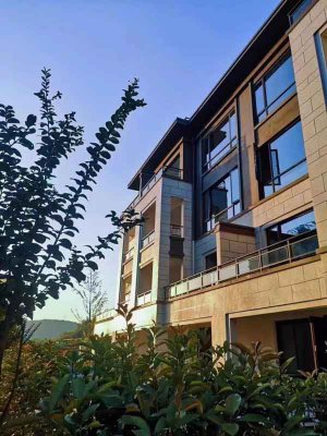 浙江省紹興市諸暨朗臻南門府