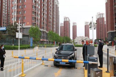 重慶涪陵區(qū)半山雅筑小區(qū)560戶采用名科全數(shù)字888系統(tǒng)7寸分機系統(tǒng)